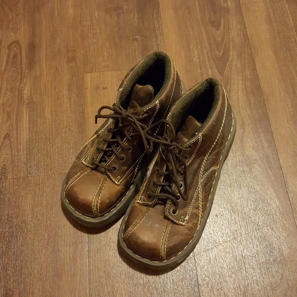 Dr. Martens Shoes - Dr. Martens - slip resistant air cushioned sole